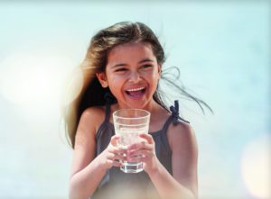 Bevendo acqua