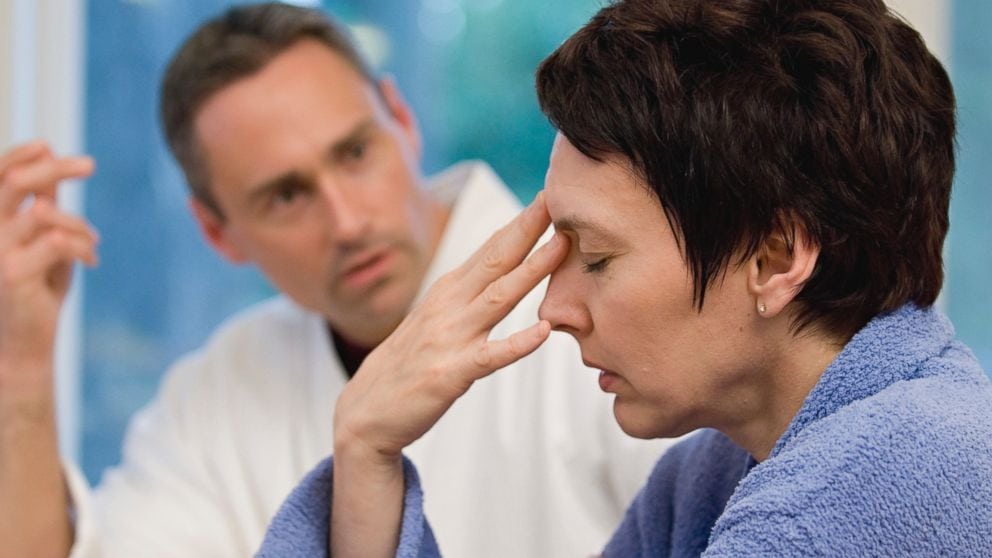 comment augmenter la pression à domicile en urgence pour une personne âgée