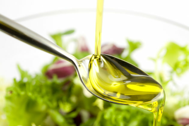 Oliwa z oliwek na zaparcia: użyteczne właściwości i zastosowania