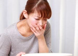Une envie trop fréquente de vider l'intestin, accompagnée de vomissements, déshydrate considérablement le corps