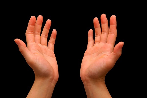 Kätehäire - elu läbi värisevate sõrmede