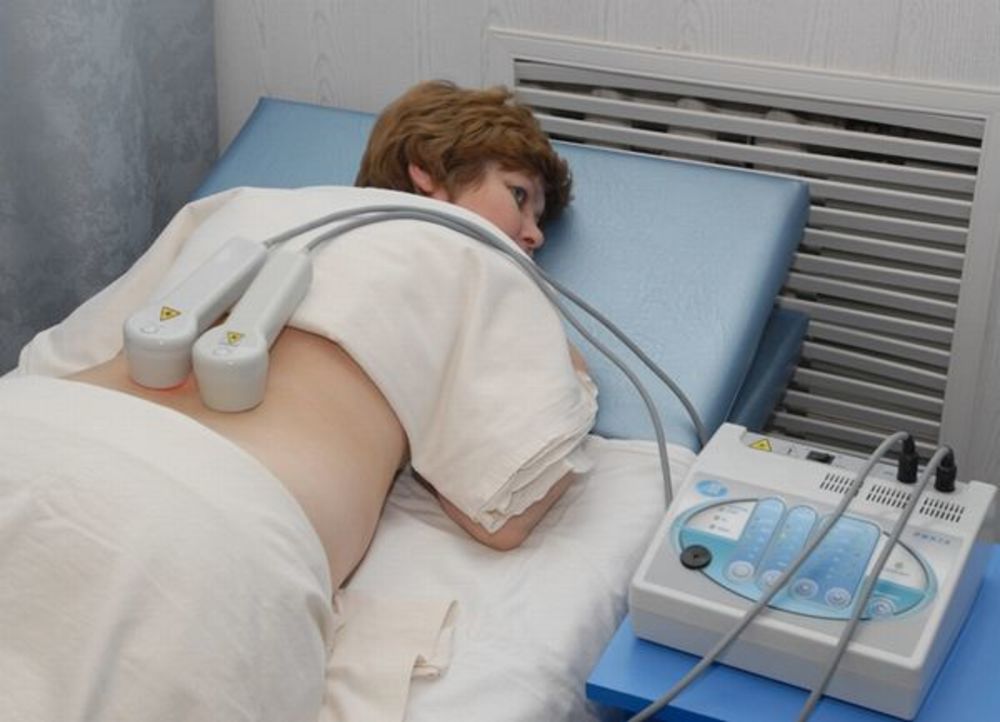 I metodi di trattamento della scoliosi: esercizio fisico, massaggi, nuoto terapeutico, terapia manuale