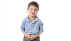 Il bambino ha mal di pancia