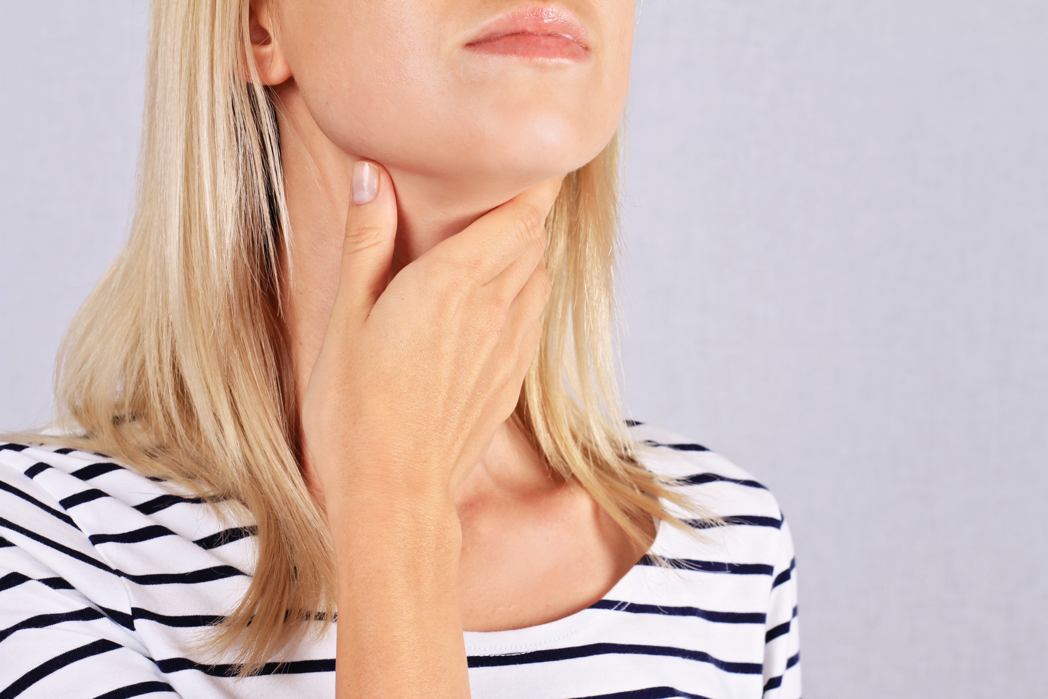 Schilddrüsenkrebs: Symptome, Ursachen, Behandlung, Prognose