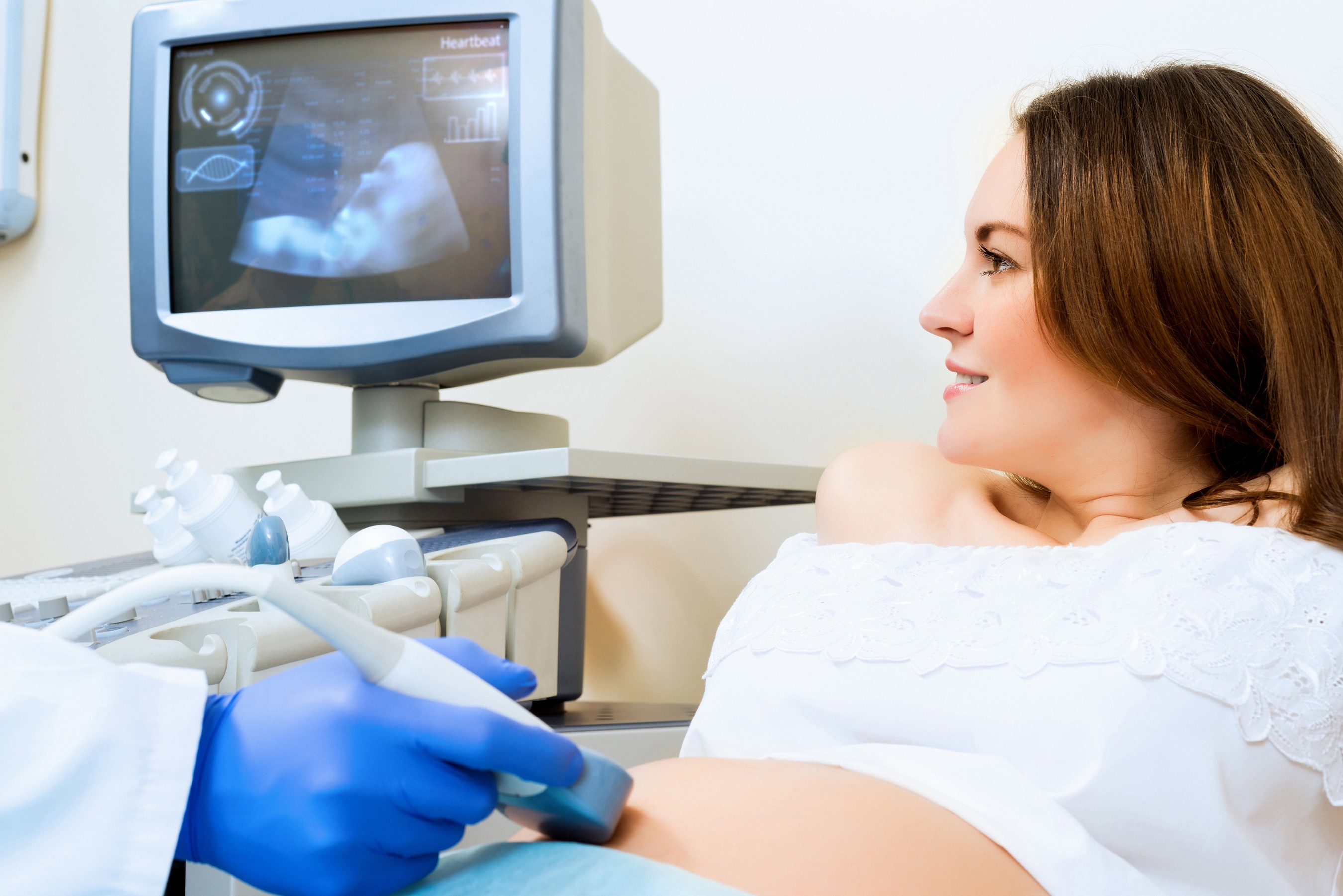 Échographie: principes de diagnostic, les types de recherche, en particulier 3D et 4D ultrasons