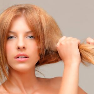 Spliss und trockene Haare: Pflege und Rezepte Masken