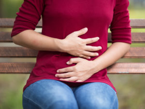 Schmerzende Bauchschmerzen: Ursachen und Behandlung